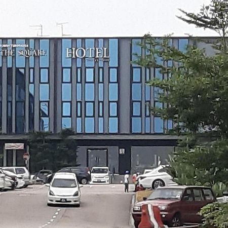 The Square Hotel Секудаи Экстерьер фото