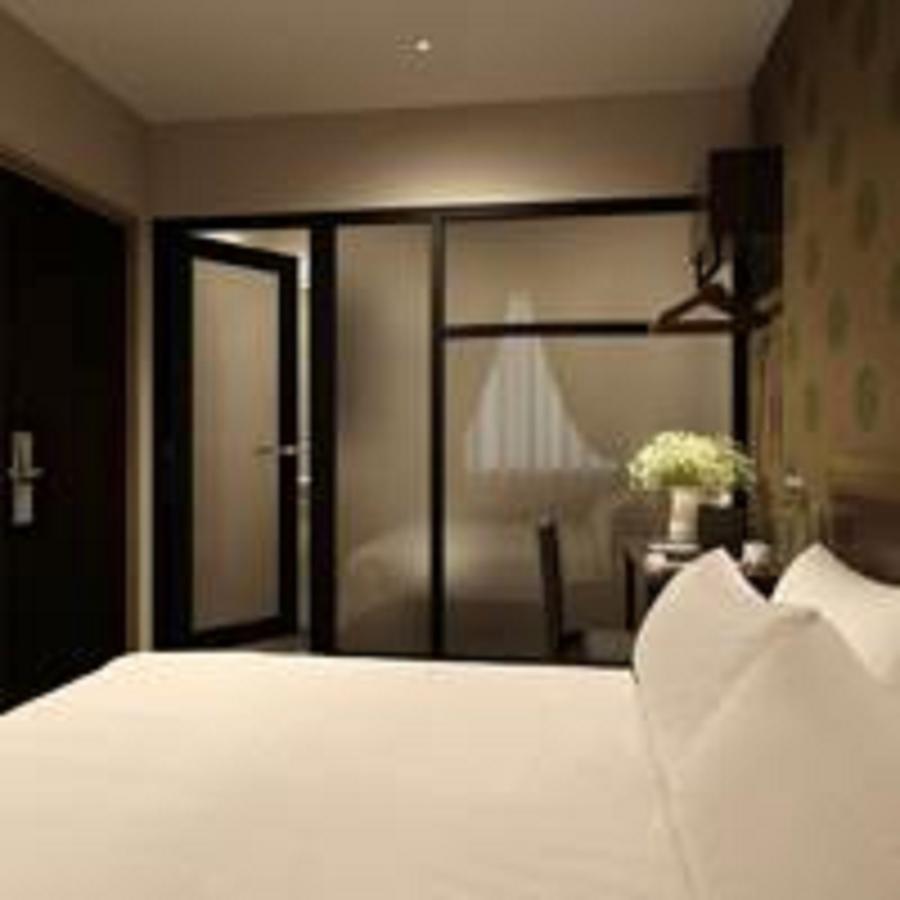 The Square Hotel Секудаи Экстерьер фото