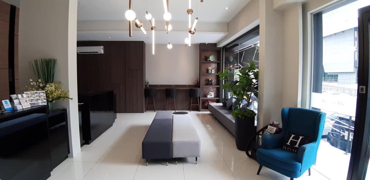 The Square Hotel Секудаи Экстерьер фото
